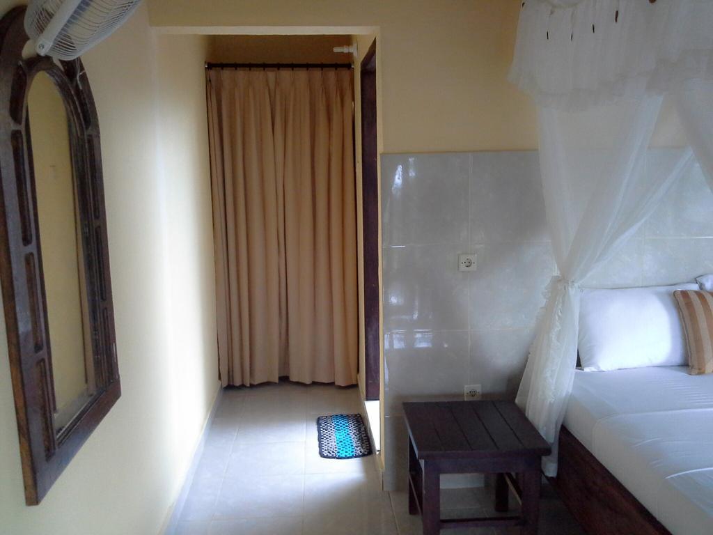 Rumahku Homestay Amed Rom bilde